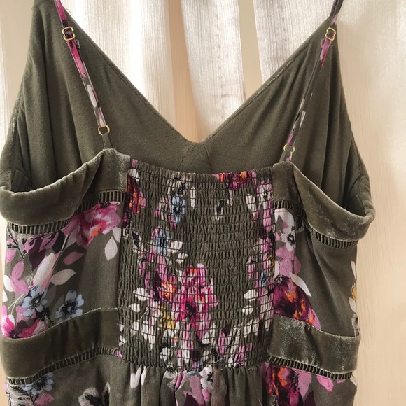 White House and Black Market Dress - Picture 2 of 3